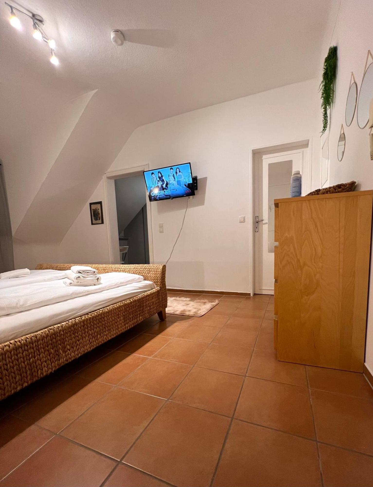 Stadtoase Wohnung Nahe Hauptbahnhof Кобленц Екстериор снимка